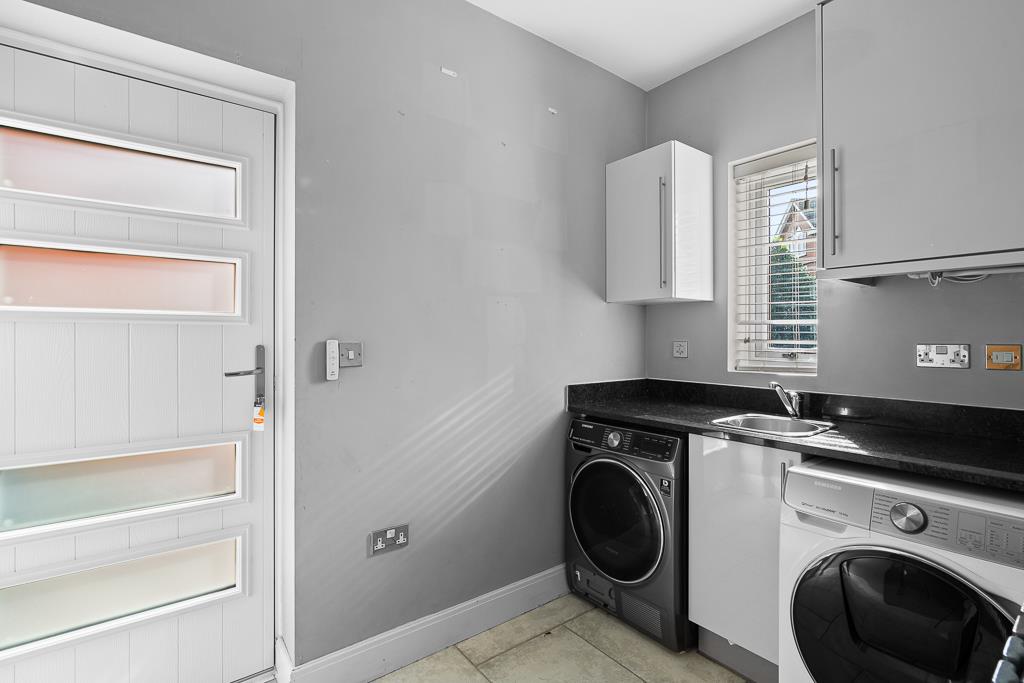 Freshwater Drive, Weston, Crewe CW Estate Agents